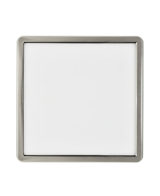Jednoduché štvorcové stropné svietidlo Oja od Nordluxu vybavené funkciou Moodmaker