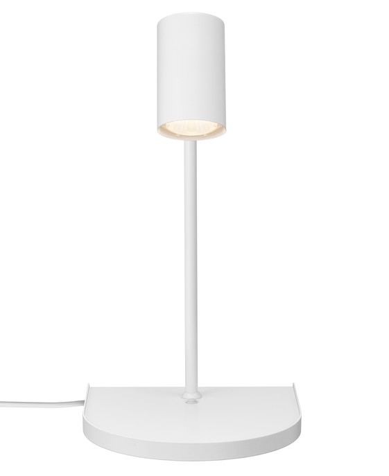 Nástenná lampička Nordlux Cody s poličkou, na ktorú si môžete odložiť drobnosti alebo telefón, ktorý si zároveň ľahko dobijete vďaka USB vstupu. K dispozícii v troch farbách – zelenej, čiernej a bielej