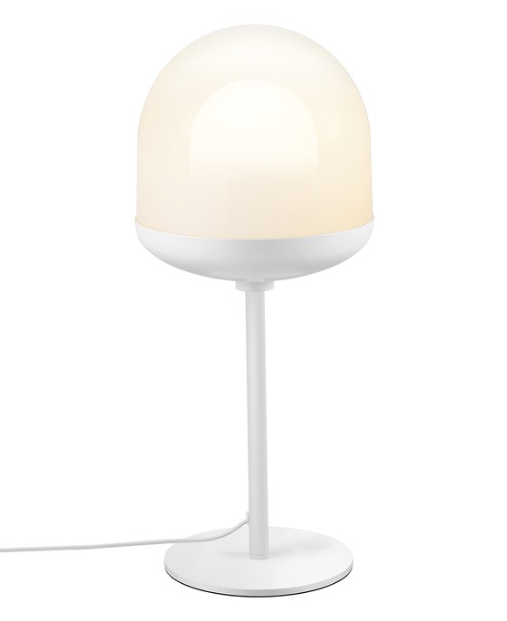 Magické stolové svetlo Nordlux Magia 18 z fúkaného skla s moderným minimalistickým dizajnom. Svetlo je k dispozícii vo dvoch farebných variantoch.