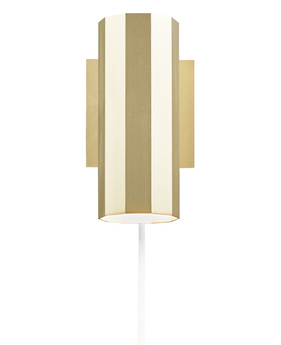 Nástenné svetlo Alanis v tvare degakóna v dizajnovom vyhotovení vo dvoch farebných variantoch.