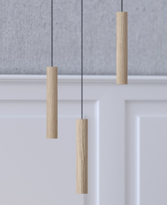 Závesná lampa UMAGE Chimes. Kombinácia svetlého alebo tmavého dreva, čiernej s čiernym textilným káblom